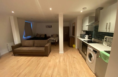 West Ealing Apartment | Lovely one bedroom in Ealing F6