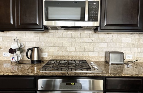 Cedar Park House | Lovely One-Story Family Home: Gateway to Austin Area Fun! 1000Mb ATT Internet