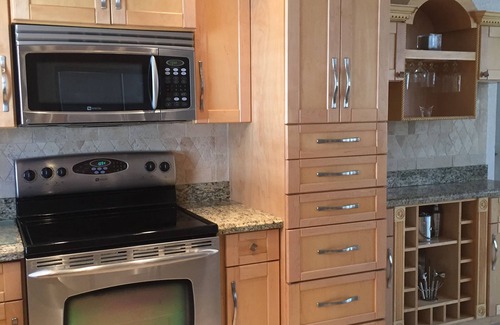 Naples Park Cottage | Lovely Pet Friendly Cottage