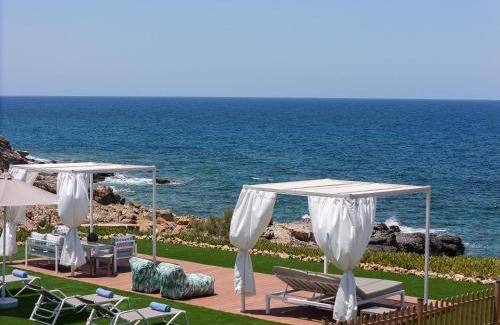 Panormos Apartment | Lovely seaside apartments, walking distance to the beach & amenities!