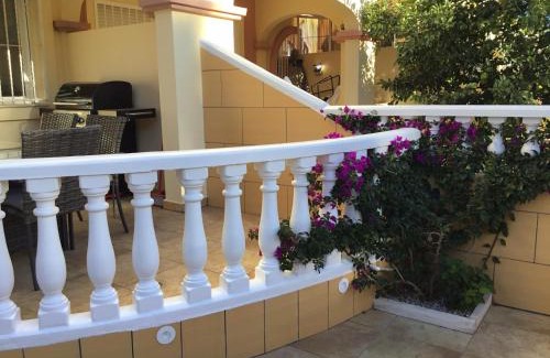 San Miguel de Salinas House | Lovely South Facing Refurbished Townhouse in Villamartin Area