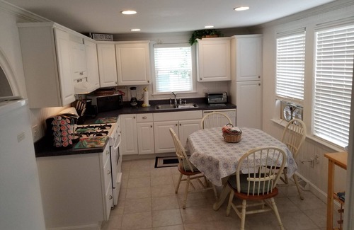 Dennis Cottage | Lovely Storybook Cape Cod Cottage/Bayside Beach -Perfect for Summer Memories