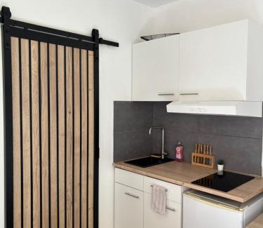 Floirac Apartment | Lovely studio 600 m Arkéa Arena