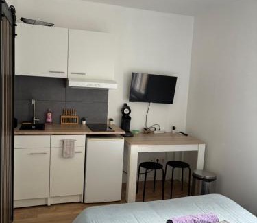 Floirac Apartment | Lovely studio 600 m Arkéa Arena