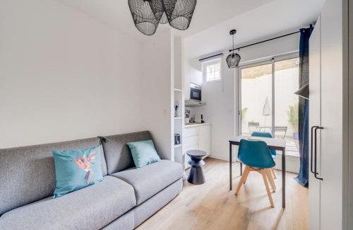 Grand Parc-Paul Doumer Apartment | Lovely studio in Chartrons with terrace