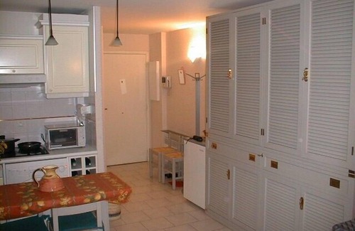 Beaulieu-sur-Mer Apartment | Lovely Studio, Terrace overlooking garden, WIFI, Air conditioning, Shops nearby, Beach 7 mns.