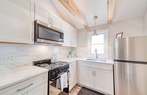 Harwich Port Apartment | Lovely Studio with Full Kitchen + Private Deck!