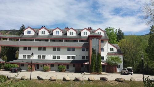 Lincoln Apartment | Lovely Townhouse with Views