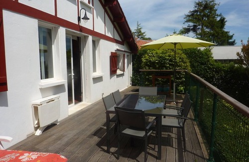 Bidart Villa | Lovely, traditional and independent basque in a peaceful location