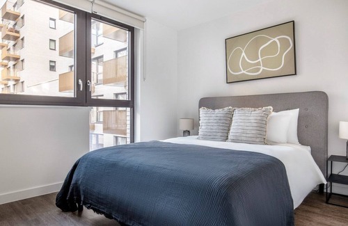 William Morris Apartment | Lovely Walthamstow 2BR w/ Gym, nr Tube, by Blueground