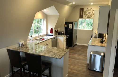 Sherwood House | Lovely "Wine Country Casita" - Private Guesthouse, Beautiful Views