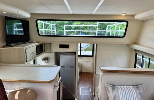Essex Boat Rental | Lovin’ Life !