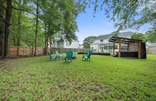 North Charleston Apartment | Low Country Gem with Heated Pool Games and Hot Tub