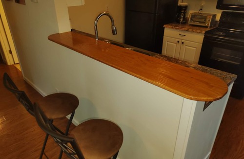 Wessex Square House | Low $, safe, clean 2b/1ba, S.E Charlotte, 28226,ext. stay OK, pets OK, DISCOUNTS