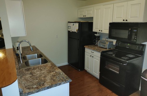 Wessex Square House | Low $, safe, clean 2b/1ba, S.E Charlotte, 28226,ext. stay OK, pets OK, DISCOUNTS