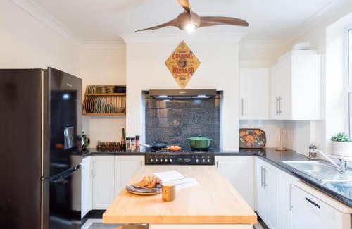 Saxmundham House | Lower Cedars, Saxmundham