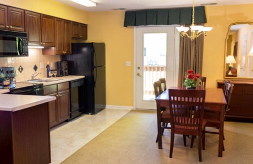 Massanutten House | Lower Unit -The Summit Area Aug 14 to Aug 21 Only