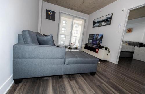 Mascouche Apartment | Lowkey Corner