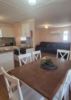 Bookpurnong House | Loxton Accommodation