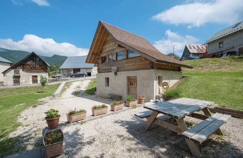 Entremont-le-Vieux House | LU GRENI - ENTREMONT LE VIEUX