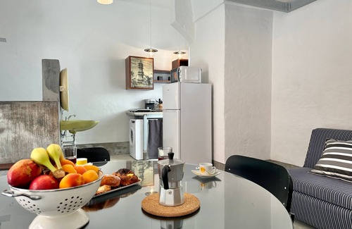Aradeo Apartment | Lu Parmientu With 1 Bedrooms and 1 Bathrooms