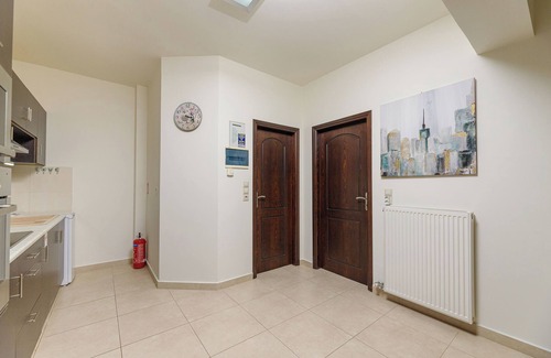 Stalos Apartment | Lucia's Home - Cozy 1-bedroom apartment with Pool in a Lush Green Landscape