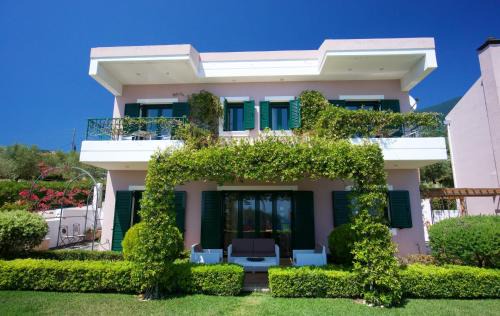 Leivathos Apartment | Lucia Simona Villas