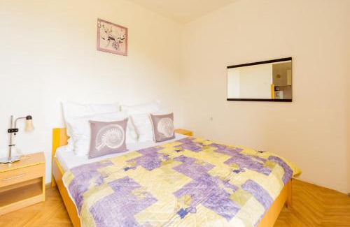 Metajna Apartment | Lucija with mountain and seaview