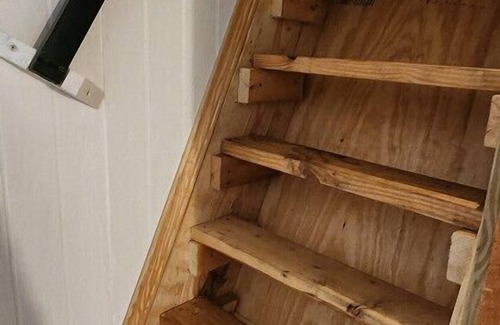 Canton Cabin | Lucky Duck Near First Monday Trade Days