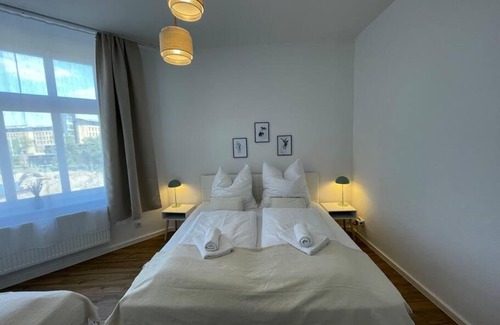 Bahnhofsviertel Apartment | LUCKY STAYS LS08 - Vollausstattung - Zentrum - Aufzug - große Küche - 2 Zimmer - Smart-TV