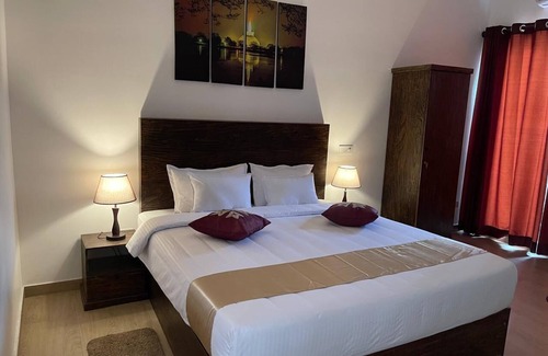 Seeduwa - Katunayake Hotel | Lucky Transit Hotel