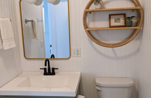 Saugatuck House | Luckystone Inn