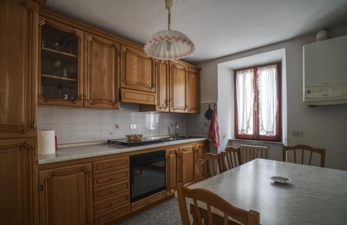 Acquasanta Terme House | Lucus House