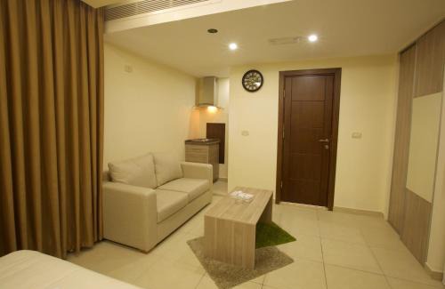 Al Jubeiha Apartment | Lujain Hotel فندق النور واللجين