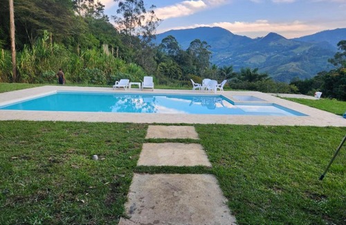 Girardota House | lujosa villa campestre