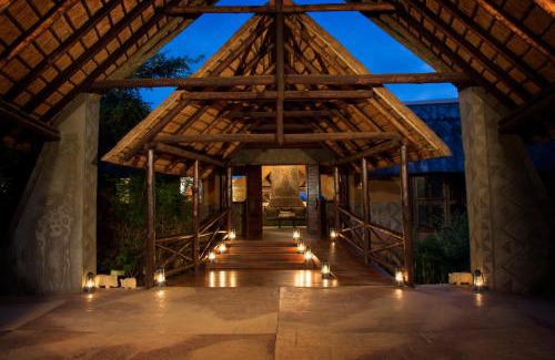 Buffelspruit Cabin | Lukimbi Safari Lodge