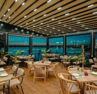 Rubjeke Hotel | Lumeris lakeview Suites and SPA