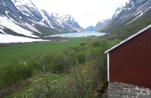 Jolster Resort | Lunde Turiststasjon
