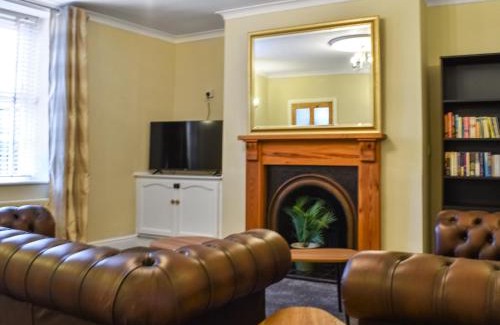 South Charlton House | Lundy Cottage