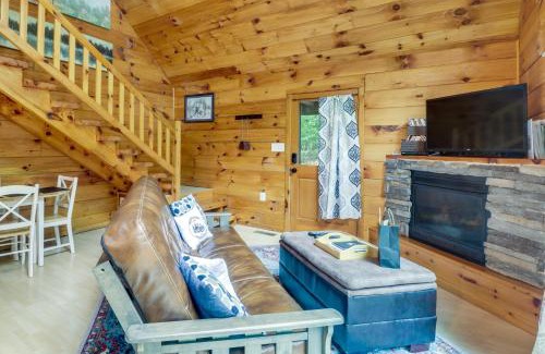 Luray House | Luray Cabin Near Downtown and Shenandoah River