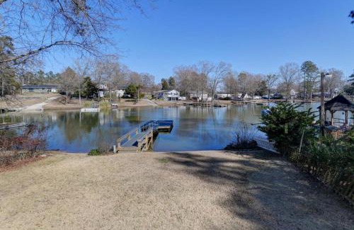 Prosperity House | Lure and Leisure Lakehouse