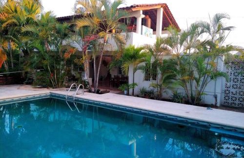 Bacocho House | Lush Garden House near beaches with private pool.