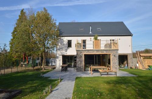 Somme-Leuze House | Lush holiday home with bubble bath and sauna