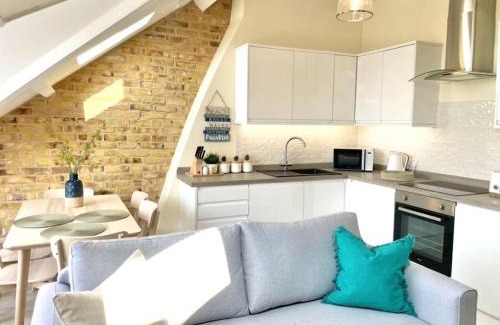Porthcawl Apartment | Lush Porthcawl Large Spacious 3 bedroom Apt, Prime Location