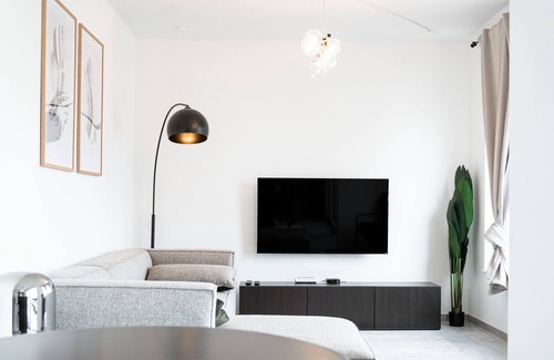 Cessange Apartment | Lux 1BR: King Bed, Balcony, Near City Center