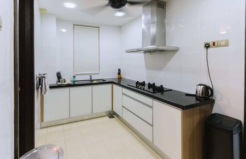 Taman Melawati Cottage | Lux 6BR Home Private Rooftop Garden Kemensah KL