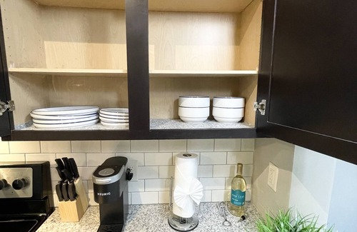 SouthPark Apartment | Lux Condo in SouthPark~KING BED~Free Parking~ Balcony~Long Term Stays Welcome!
