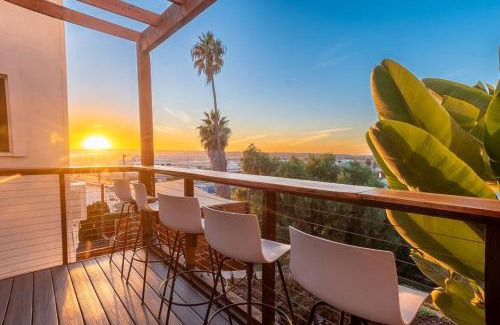 Middletown House | Lux Escape 3: Views Spa Games Safari Tent Golf