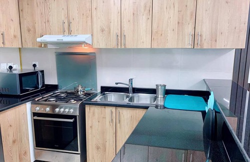 Jumeira 1 Apartment | Lux High Rise Marina Apartment