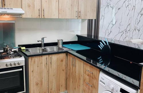 Jumeira 1 Apartment | Lux High Rise Marina Apartment